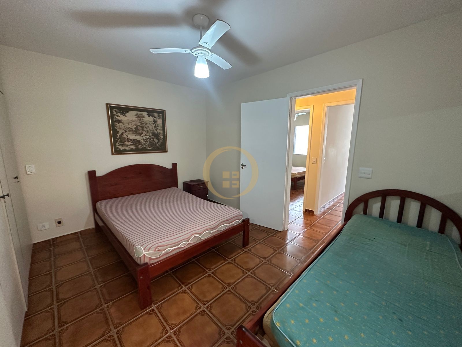 Apartamento na Praia das Pitangueiras, Guarujá - SP