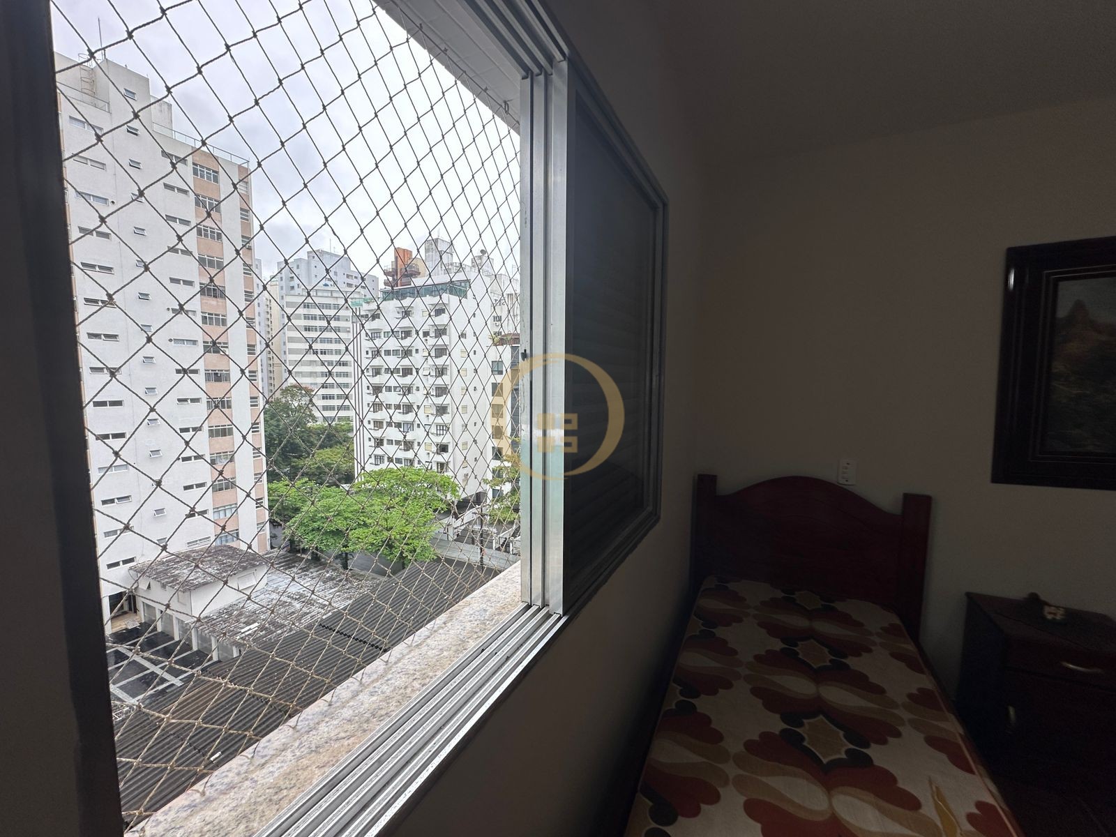 Apartamento na Praia das Pitangueiras, Guarujá - SP