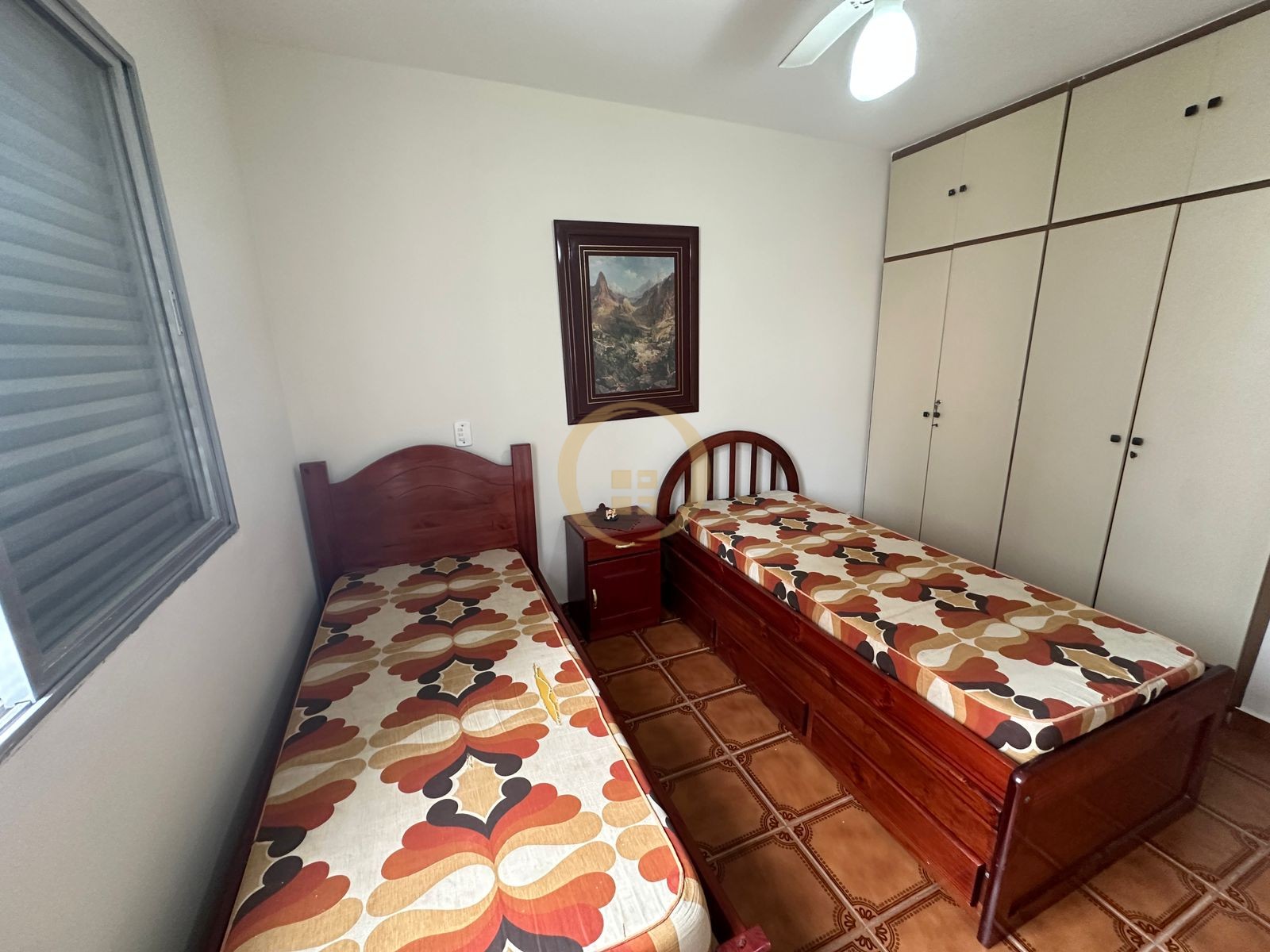 Apartamento na Praia das Pitangueiras, Guarujá - SP