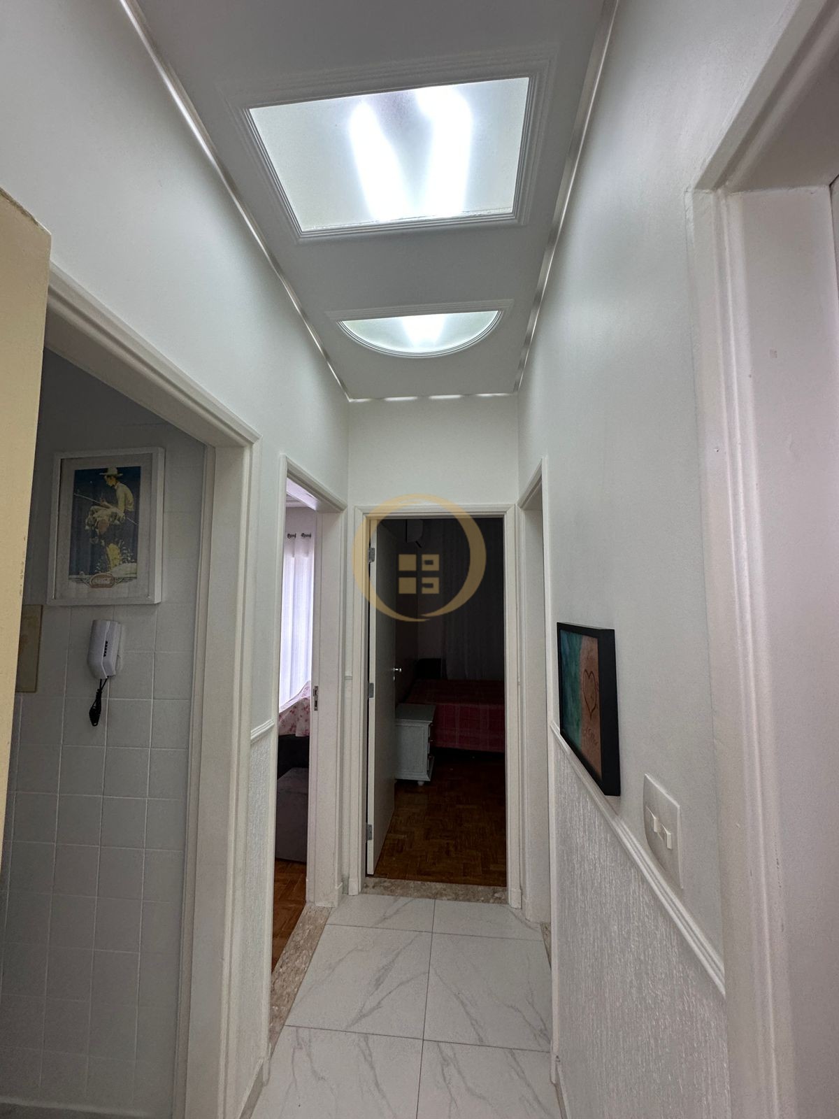 Apartamento na Praia das Pitangueiras, Guarujá - SP