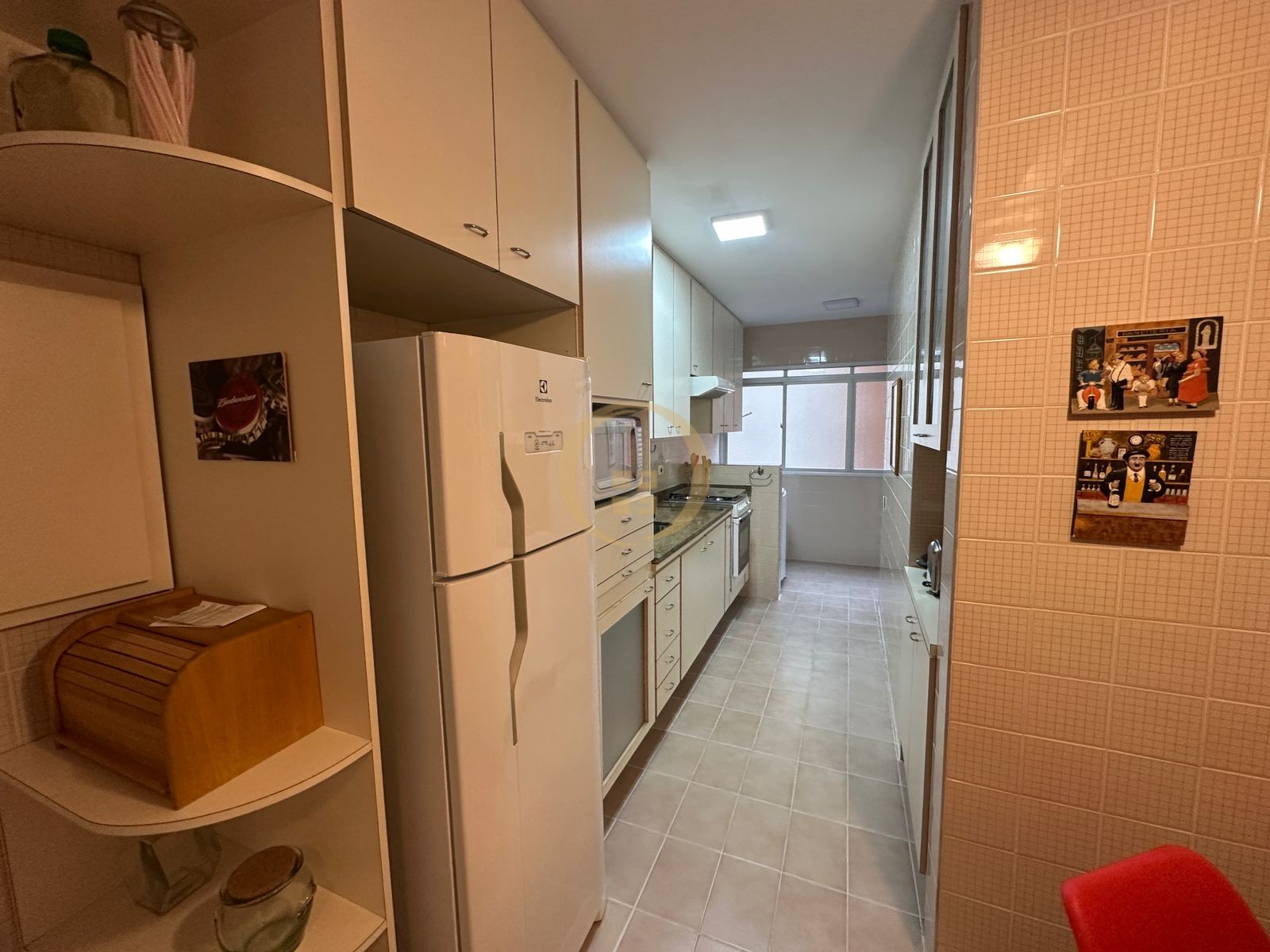 Apartamento na Praia das Pitangueiras, Guarujá - SP