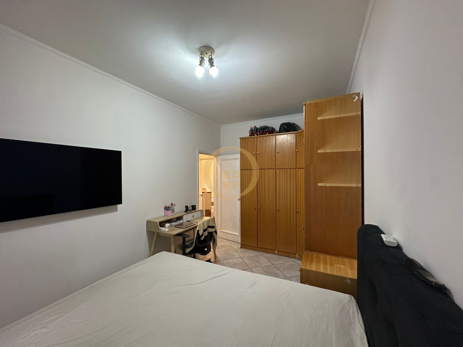 Apartamento na Praia das Pitangueiras, Guarujá - SP