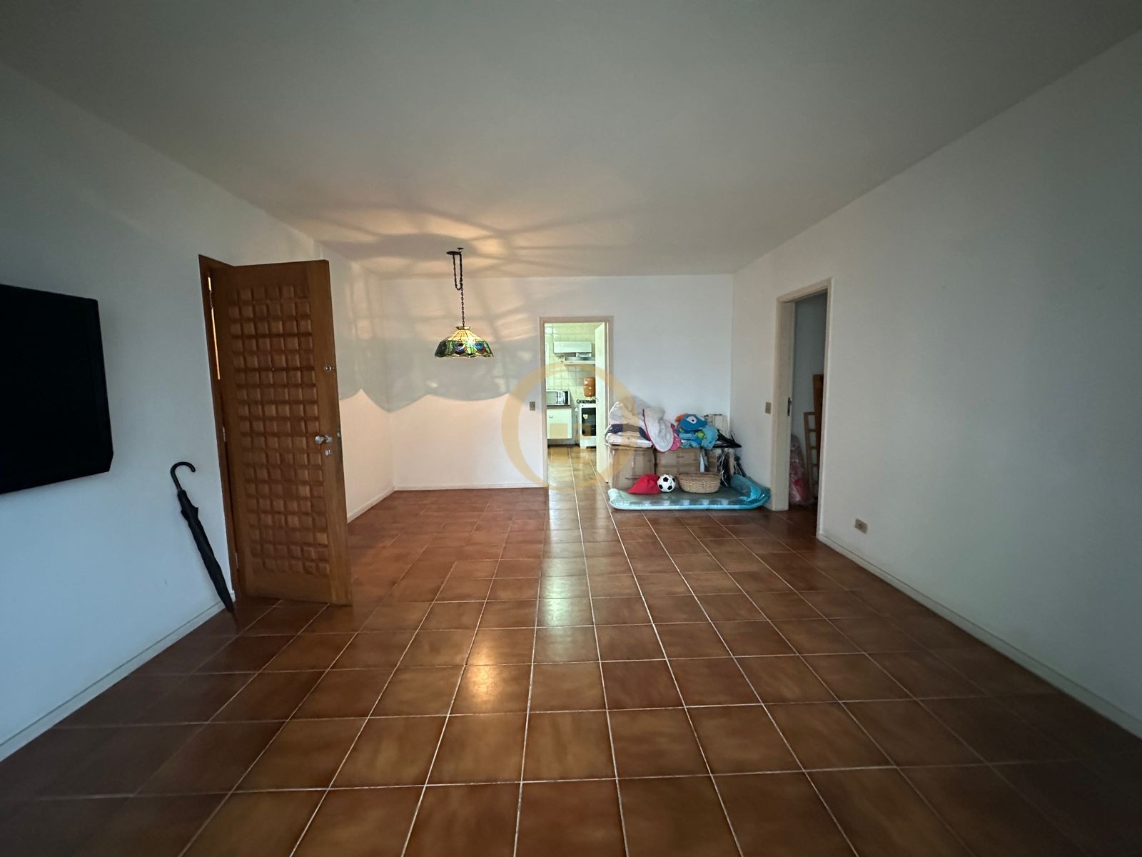 Apartamento na Praia das Pitangueiras, Guarujá - SP