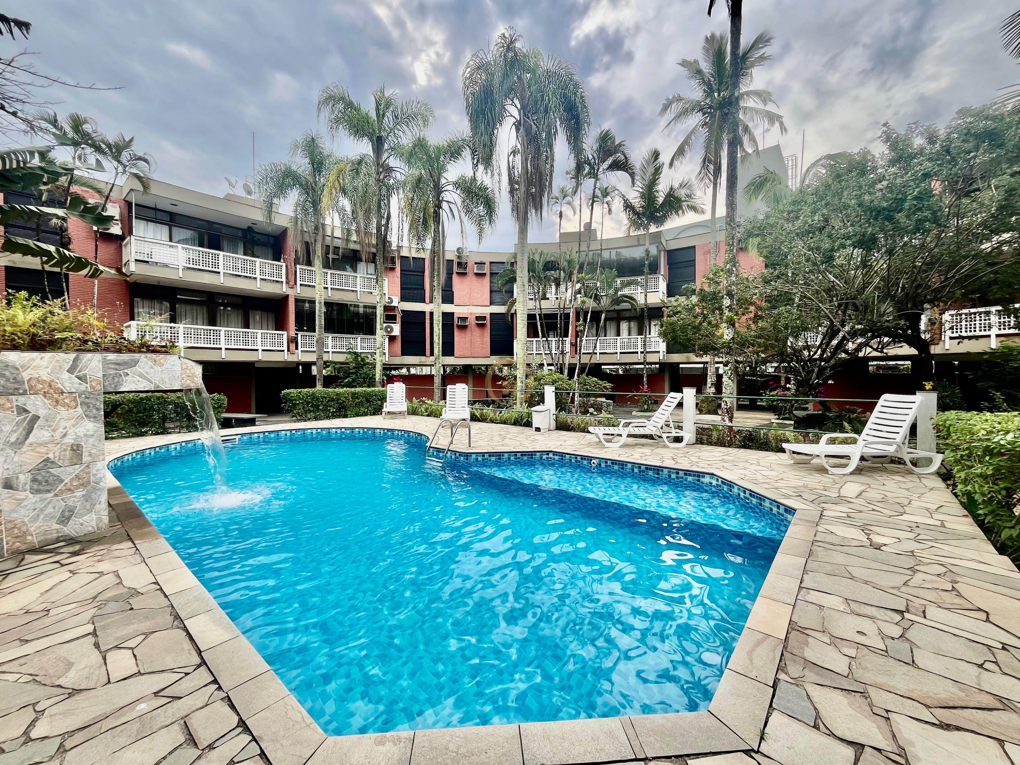 Apartamento na Praia da Enseada, Guarujá - SP