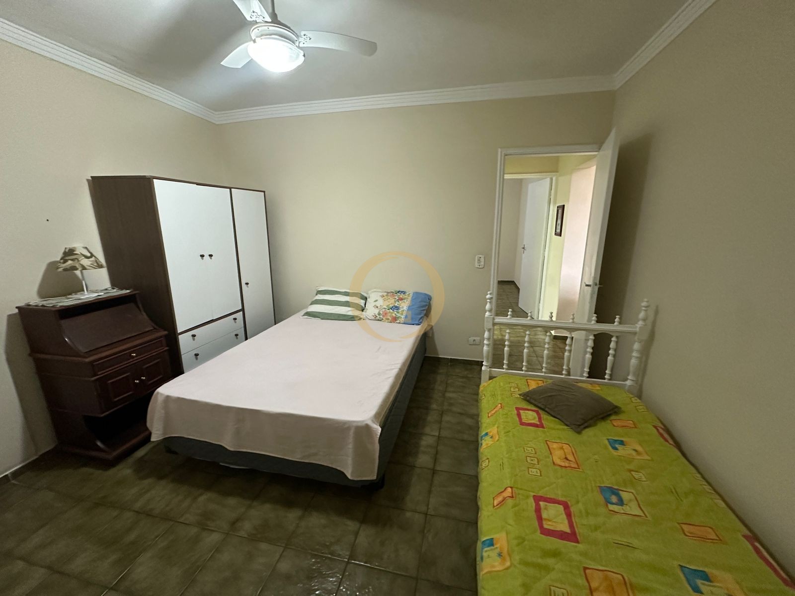 Apartamento na Praia das Pitangueiras, Guarujá - SP