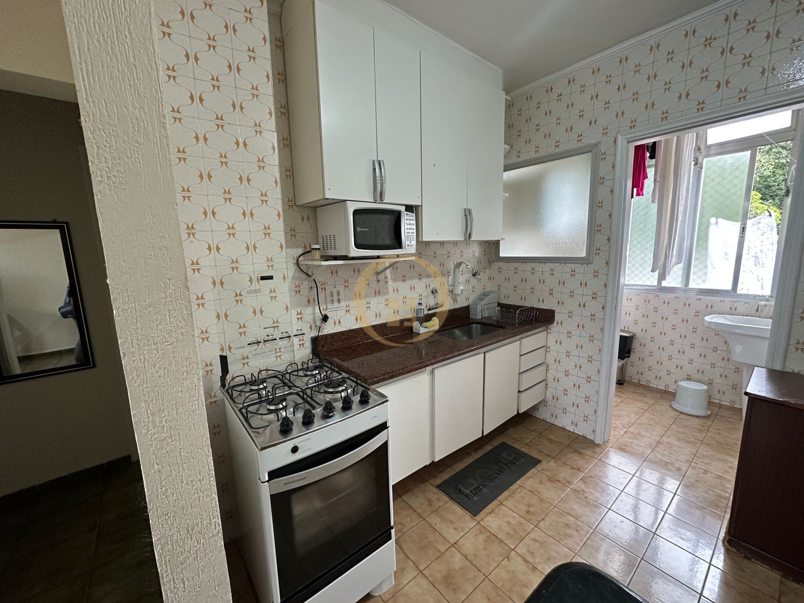Apartamento na Praia das Pitangueiras, Guarujá - SP