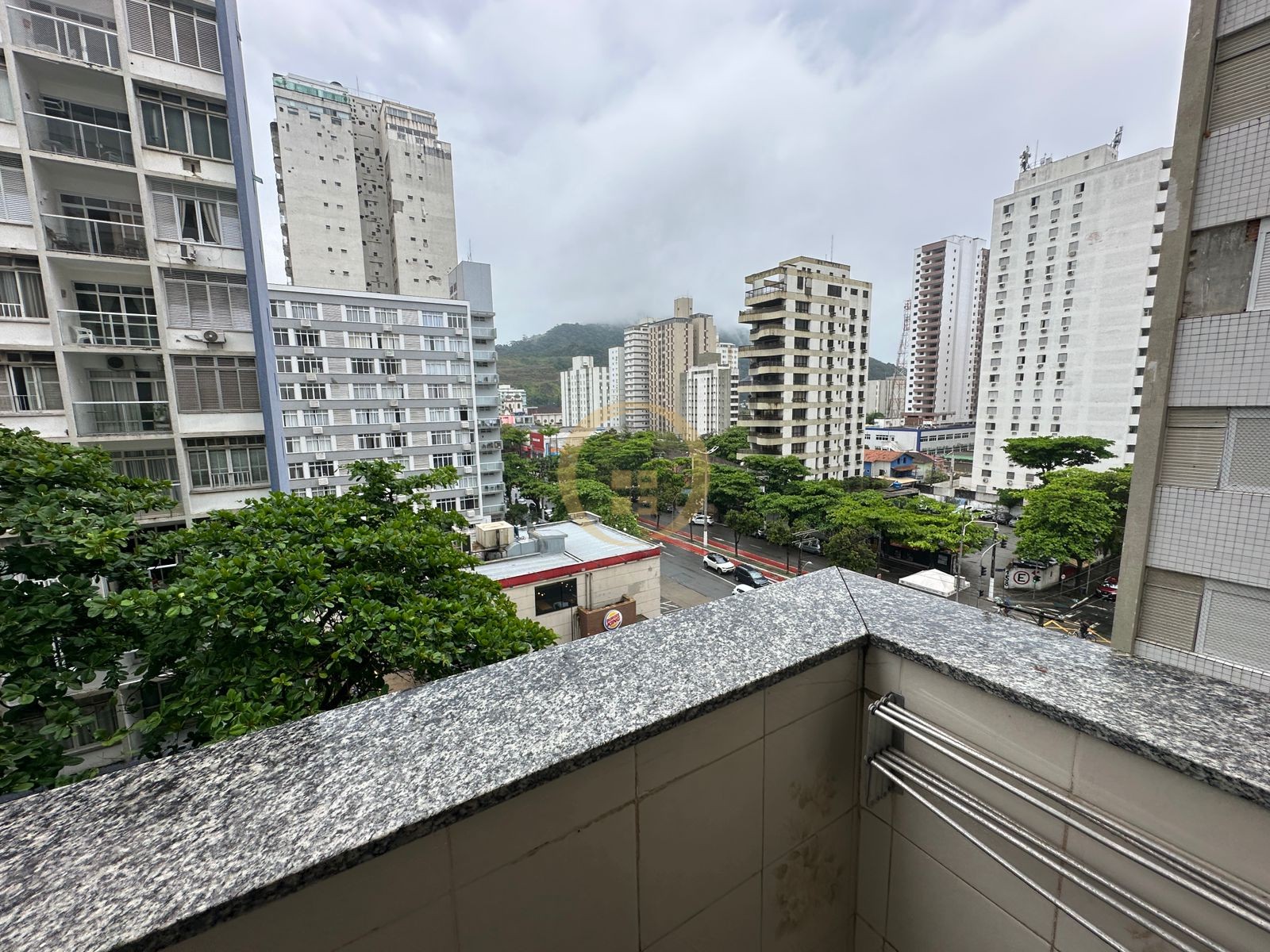 Apartamento na Praia das Pitangueiras, Guarujá - SP