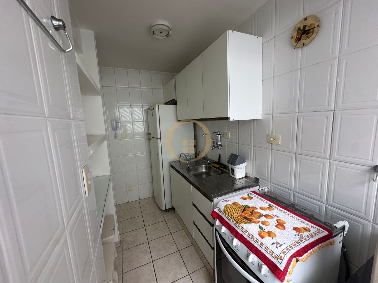 Apartamento na Praia das Pitangueiras, Guarujá - SP