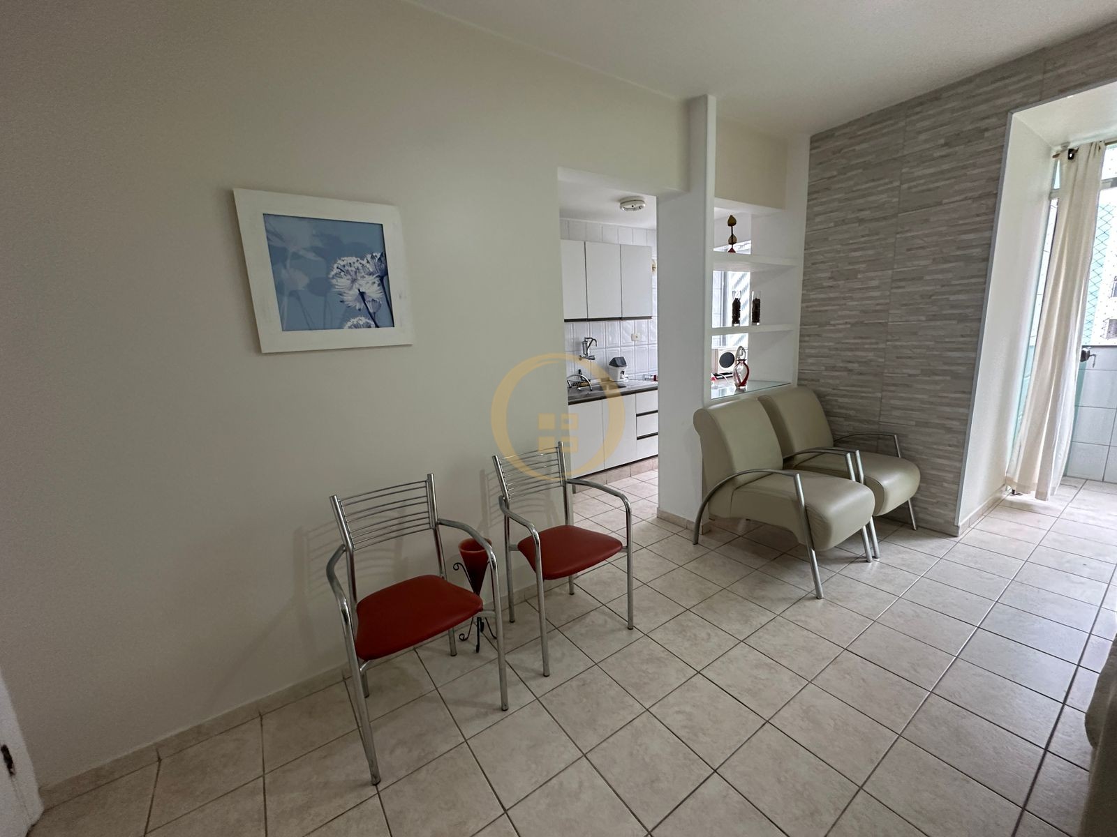 Apartamento na Praia das Pitangueiras, Guarujá - SP