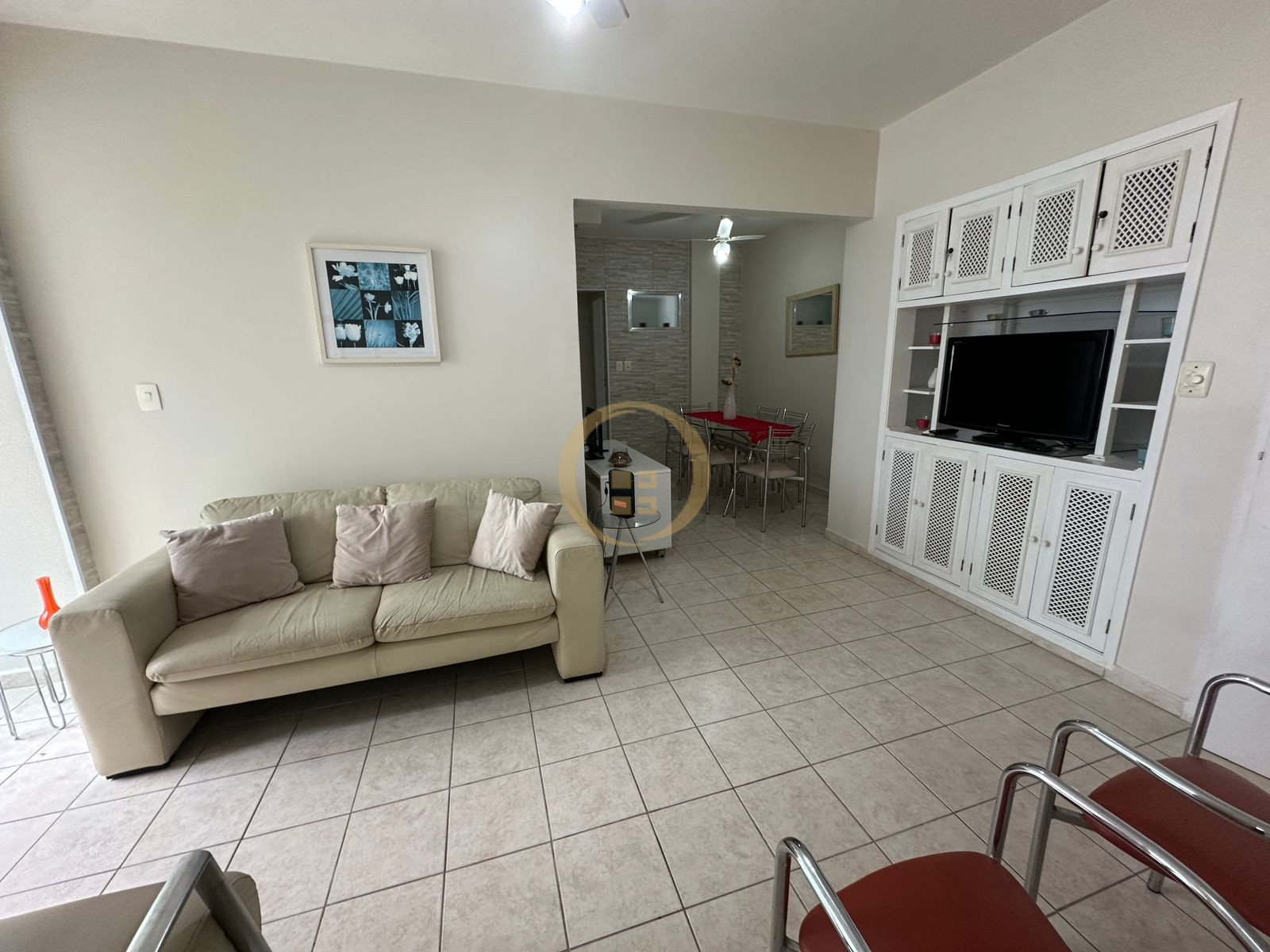 Apartamento na Praia das Pitangueiras, Guarujá - SP