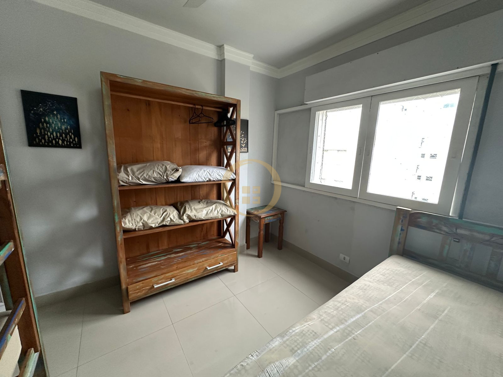 Apartamento na Praia das Pitangueiras, Guarujá - SP