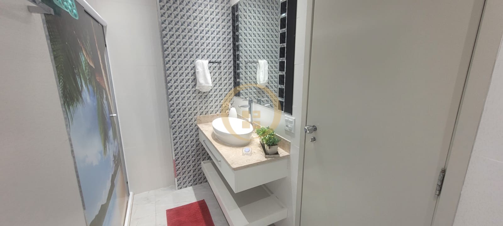 Apartamento na Praia das Pitangueiras, Guarujá - SP