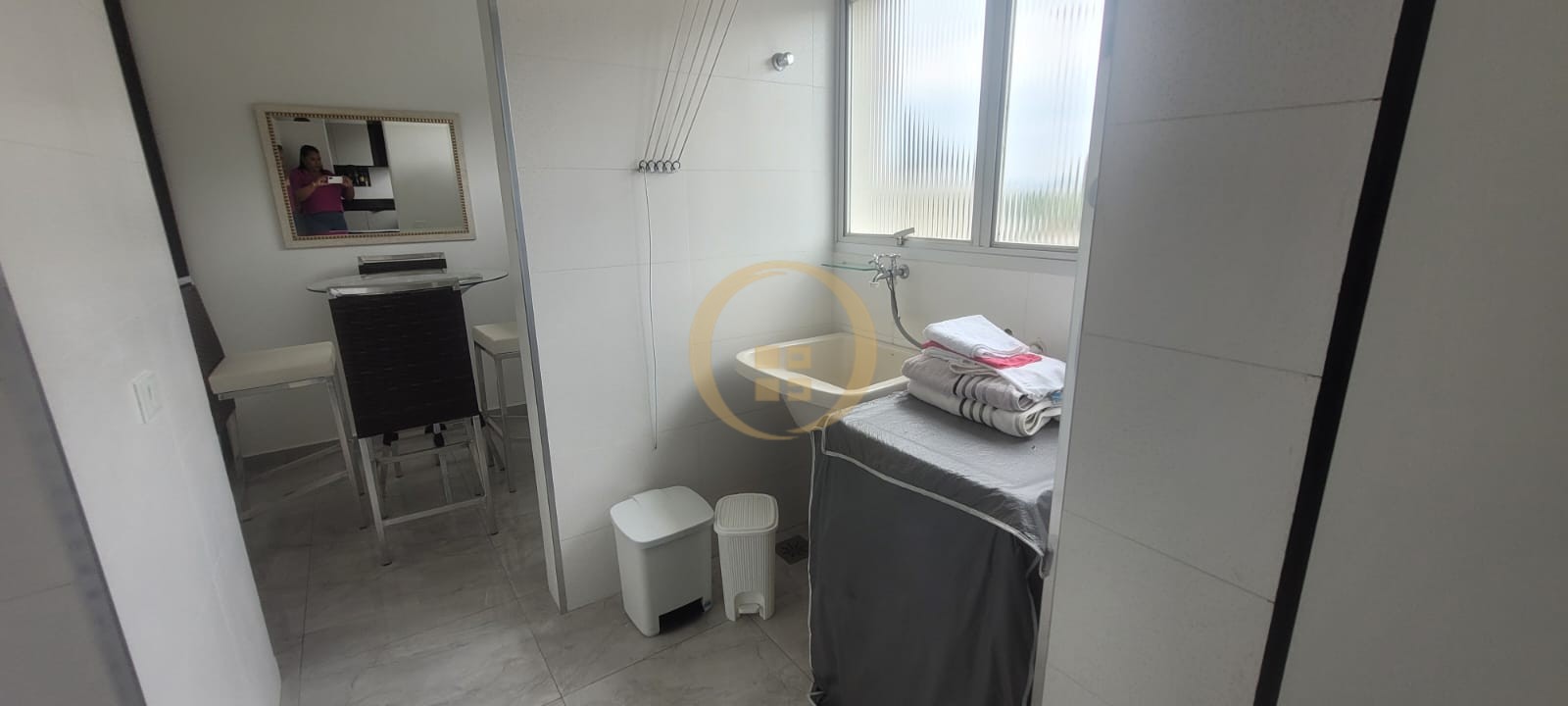 Apartamento na Praia das Pitangueiras, Guarujá - SP