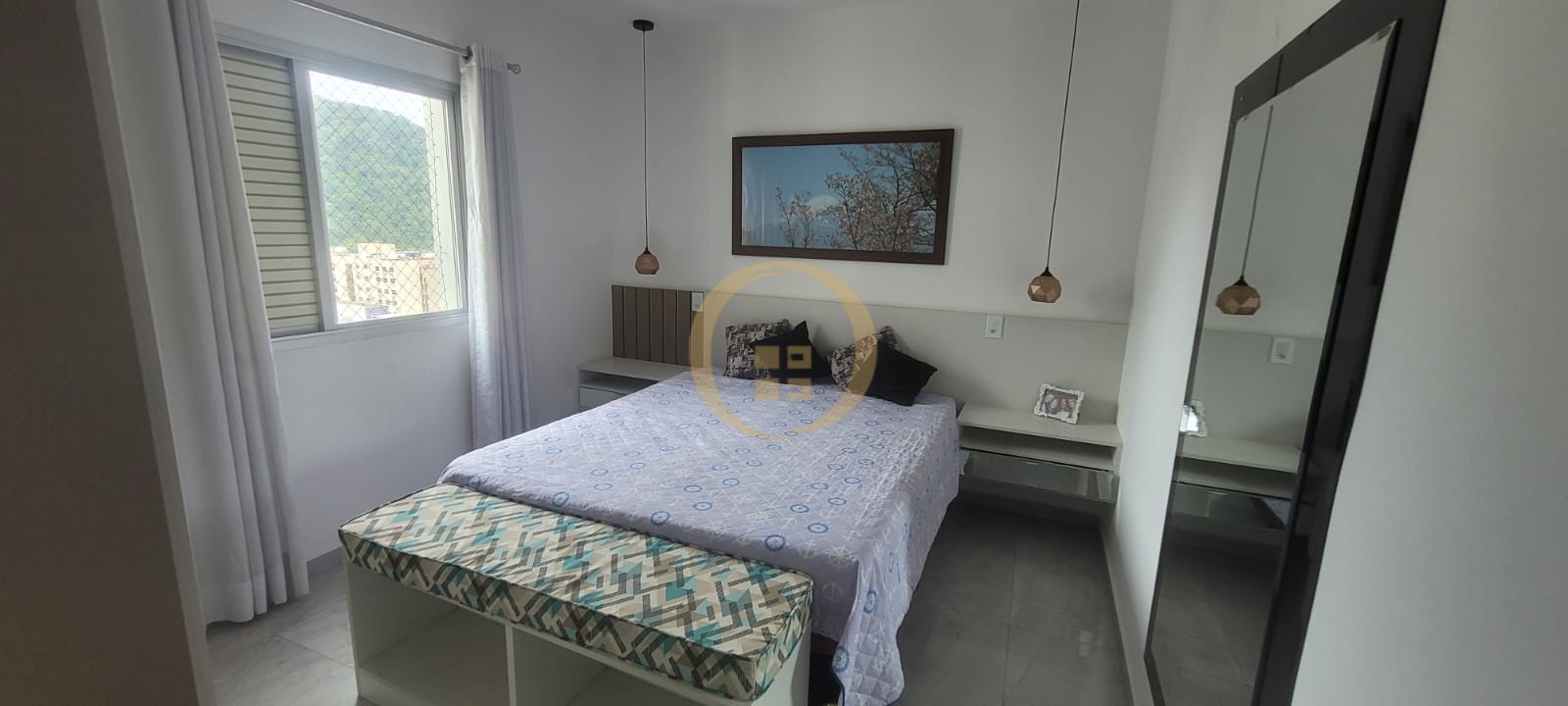 Apartamento na Praia das Pitangueiras, Guarujá - SP