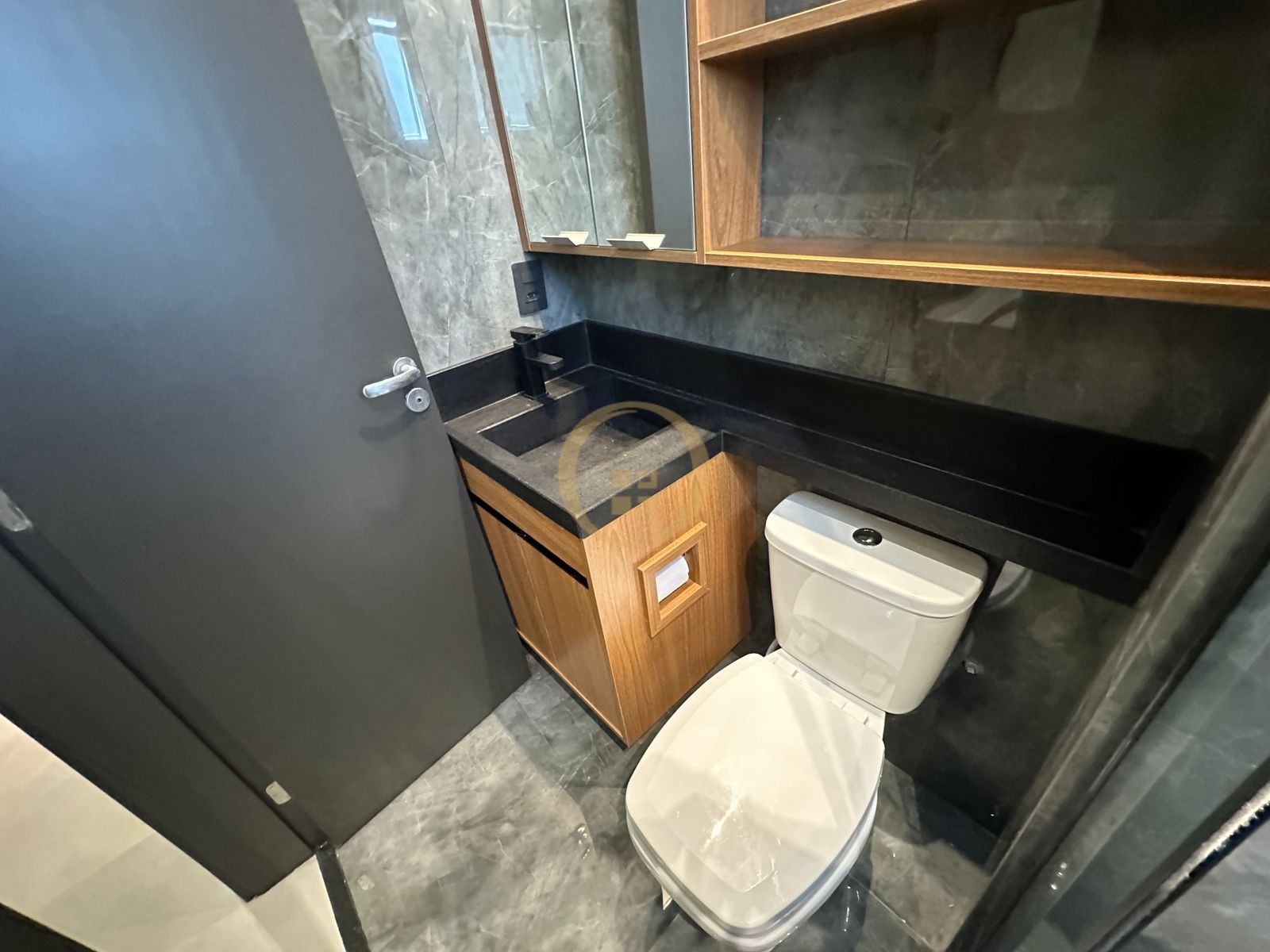 Apartamento na Praia das Astúrias, Guarujá - SP