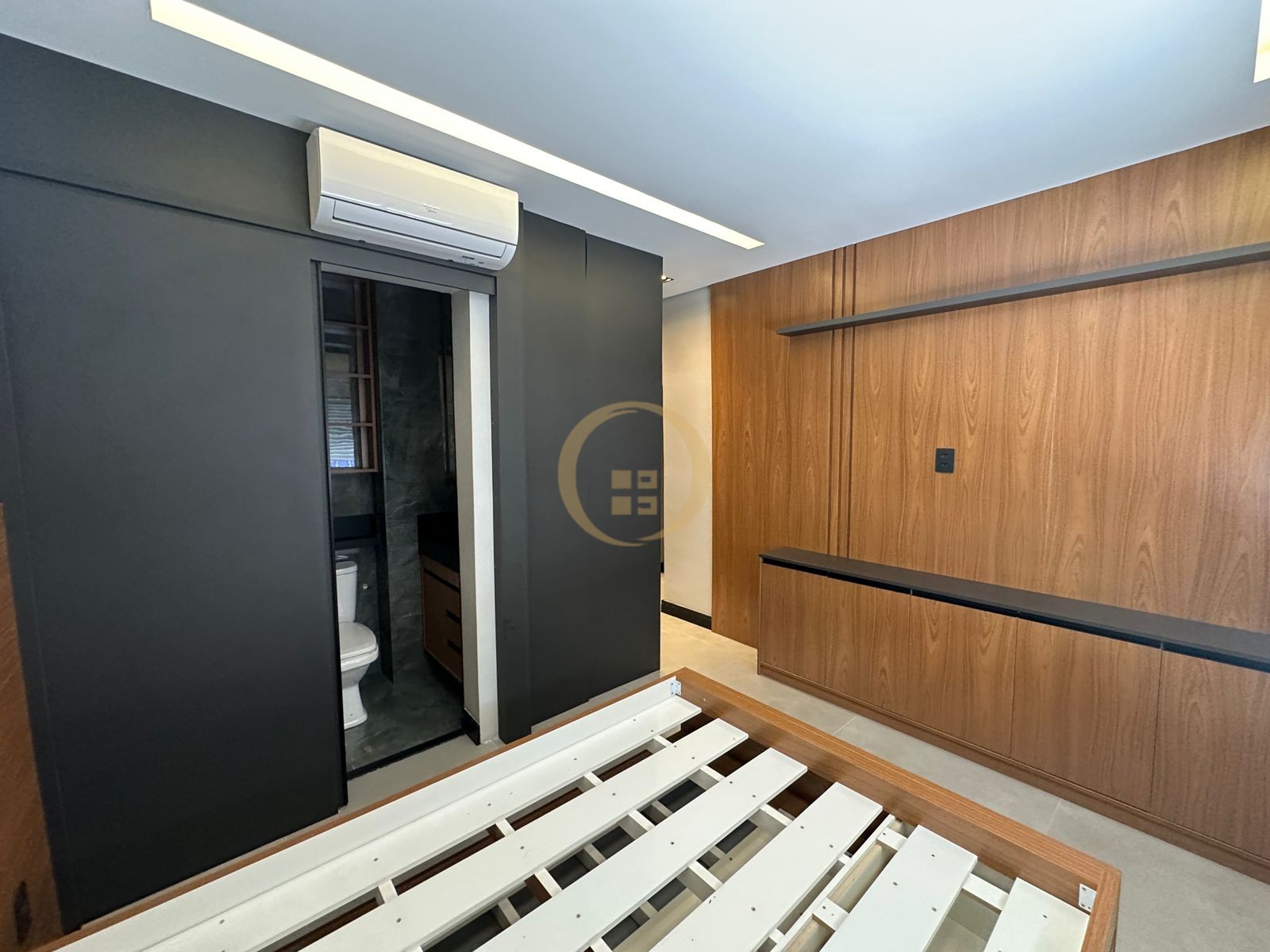 Apartamento na Praia das Astúrias, Guarujá - SP