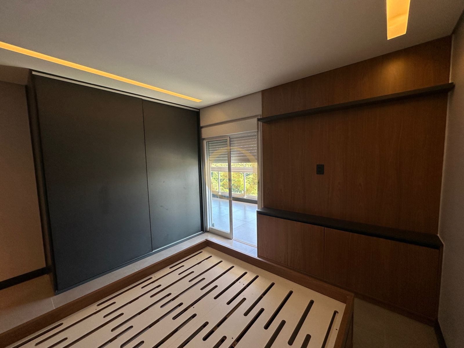 Apartamento na Praia das Astúrias, Guarujá - SP