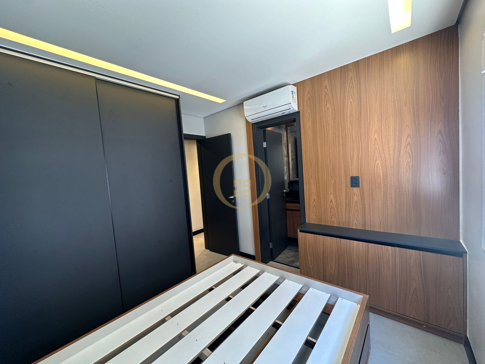 Apartamento na Praia das Astúrias, Guarujá - SP