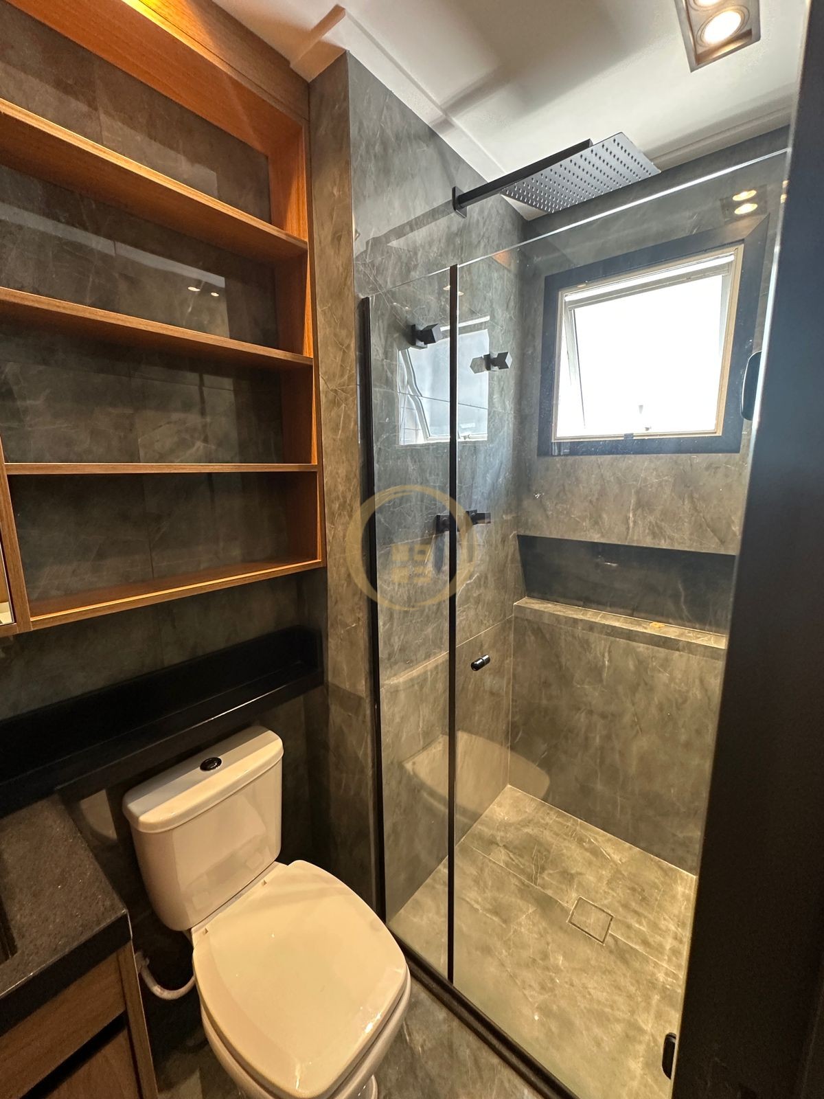 Apartamento na Praia das Astúrias, Guarujá - SP