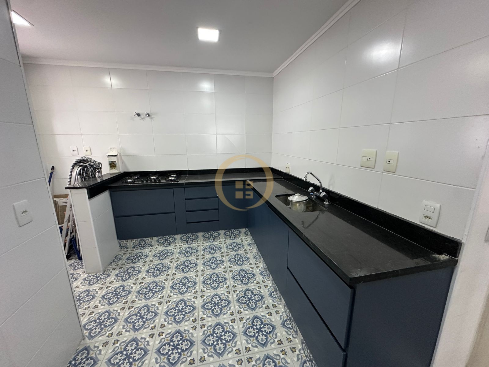 Apartamento na Praia das Astúrias, Guarujá - SP