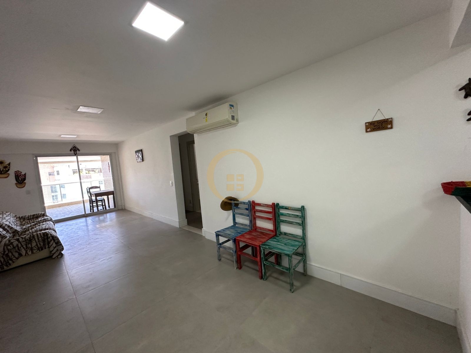 Apartamento na Praia das Astúrias, Guarujá - SP