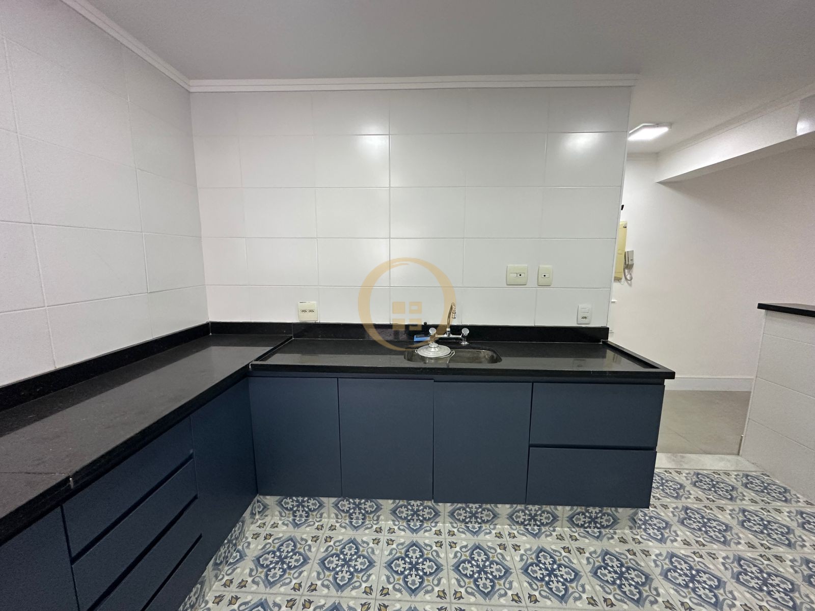 Apartamento na Praia das Astúrias, Guarujá - SP