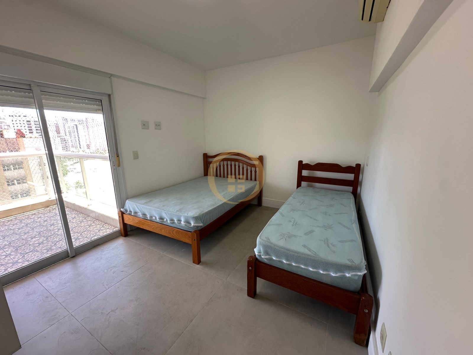 Apartamento na Praia das Astúrias, Guarujá - SP