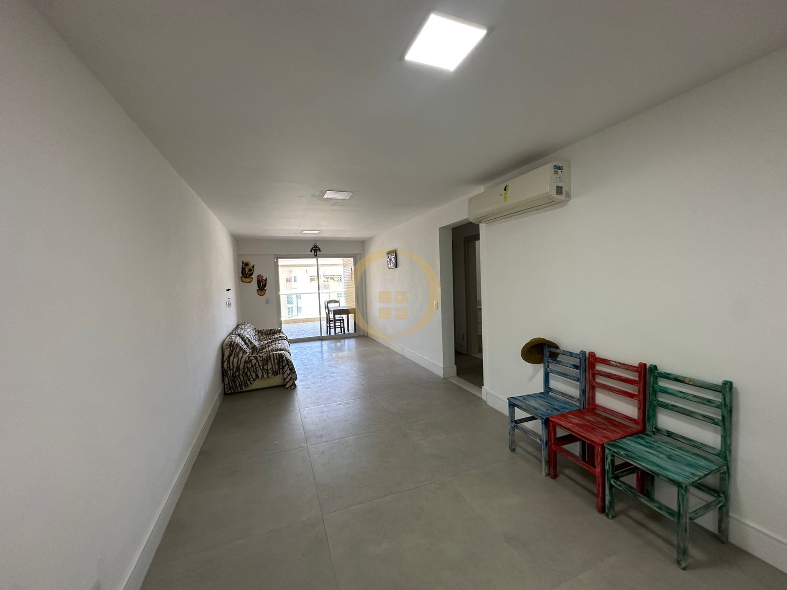 Apartamento na Praia das Astúrias, Guarujá - SP
