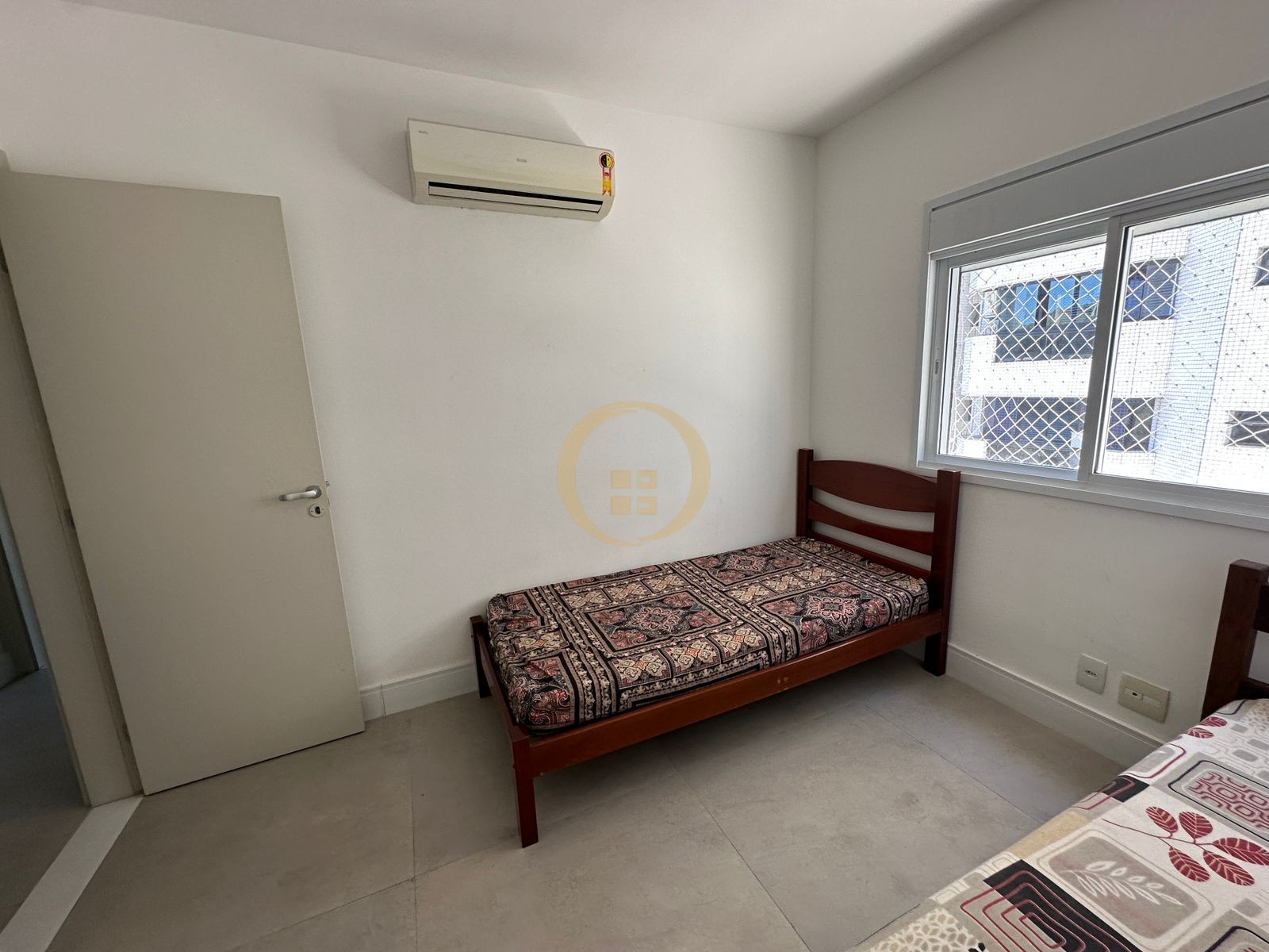 Apartamento na Praia das Astúrias, Guarujá - SP