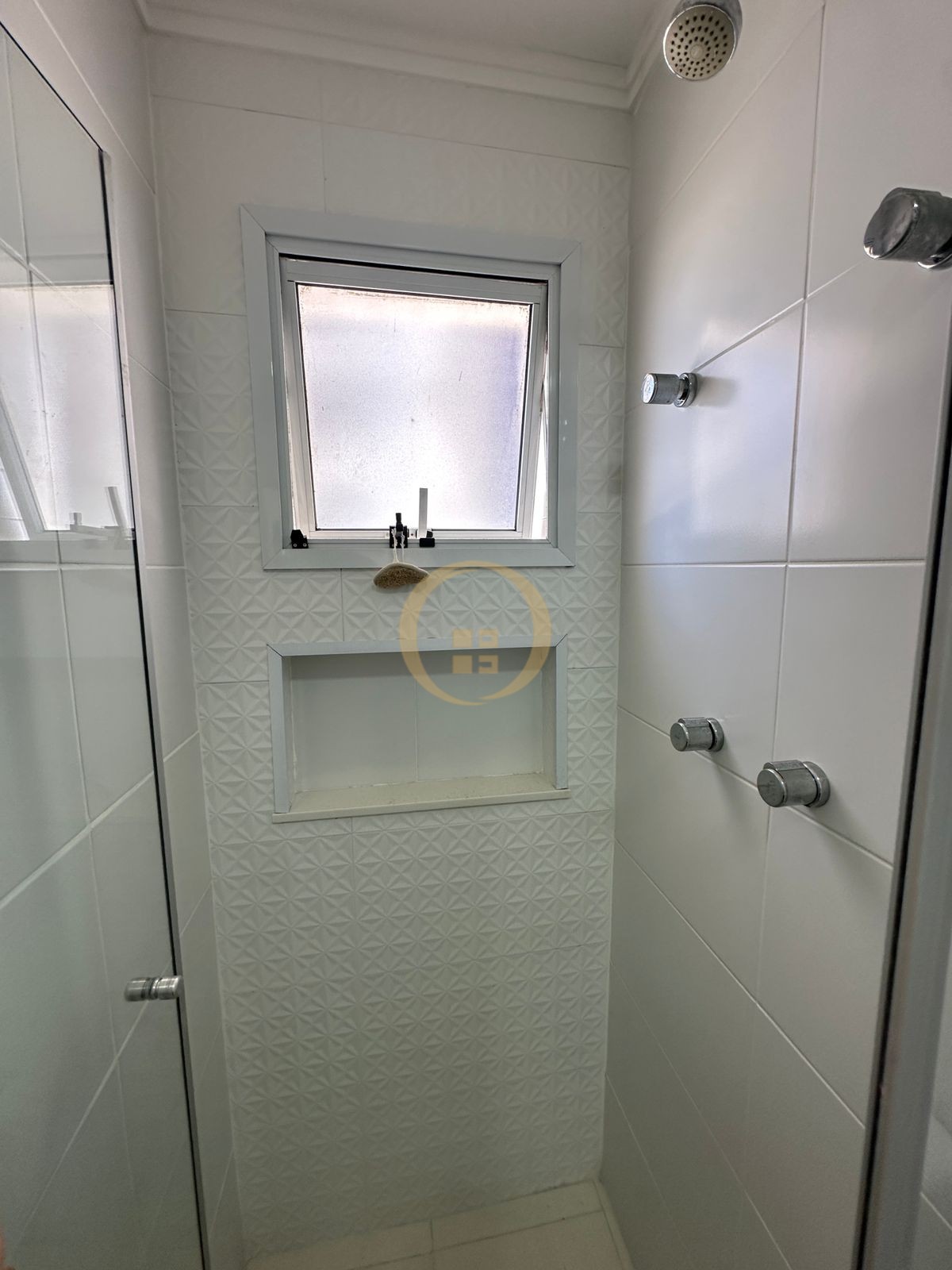 Apartamento na Praia das Astúrias, Guarujá - SP