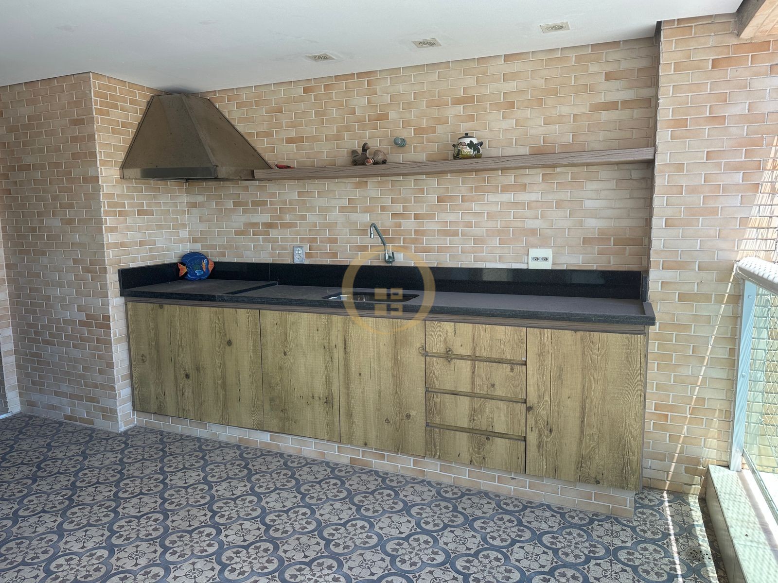 Apartamento na Praia das Astúrias, Guarujá - SP
