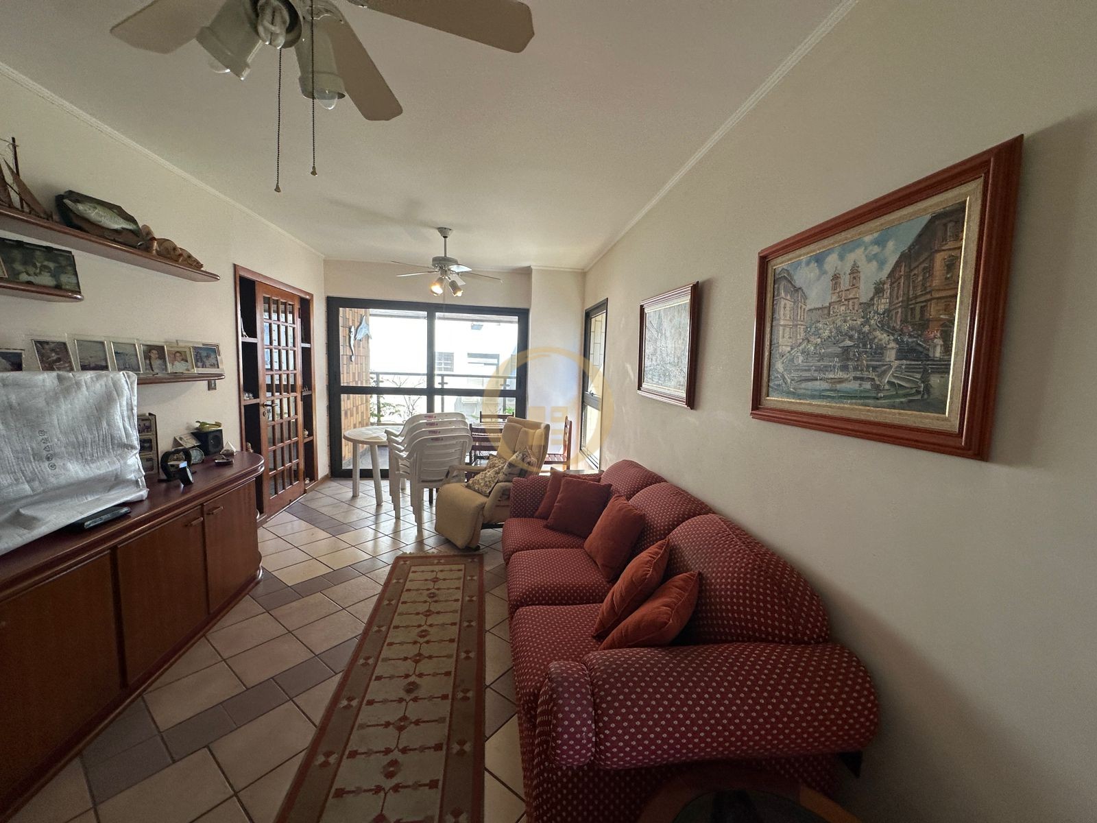 Apartamento na Praia das Pitangueiras, Guarujá - SP