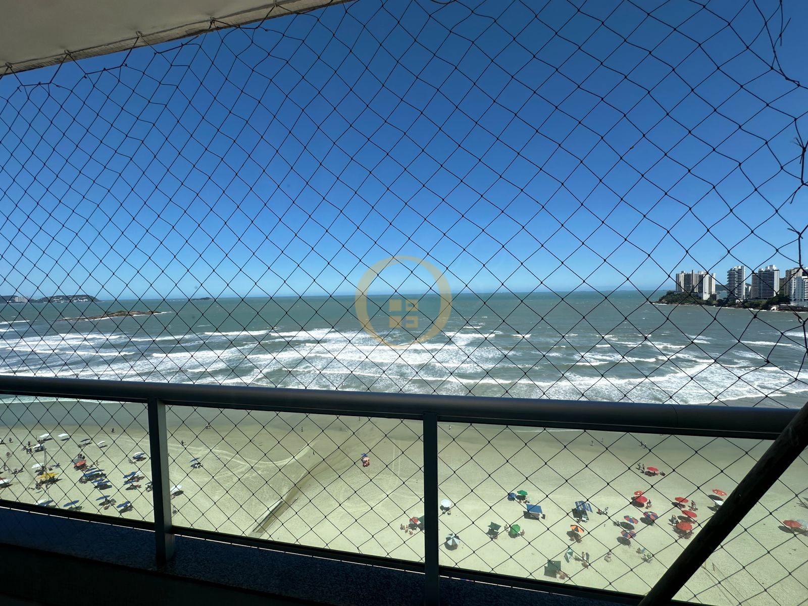 Apartamento Frente ao Mar, Praia Pitangueiras, Guarujá - SP