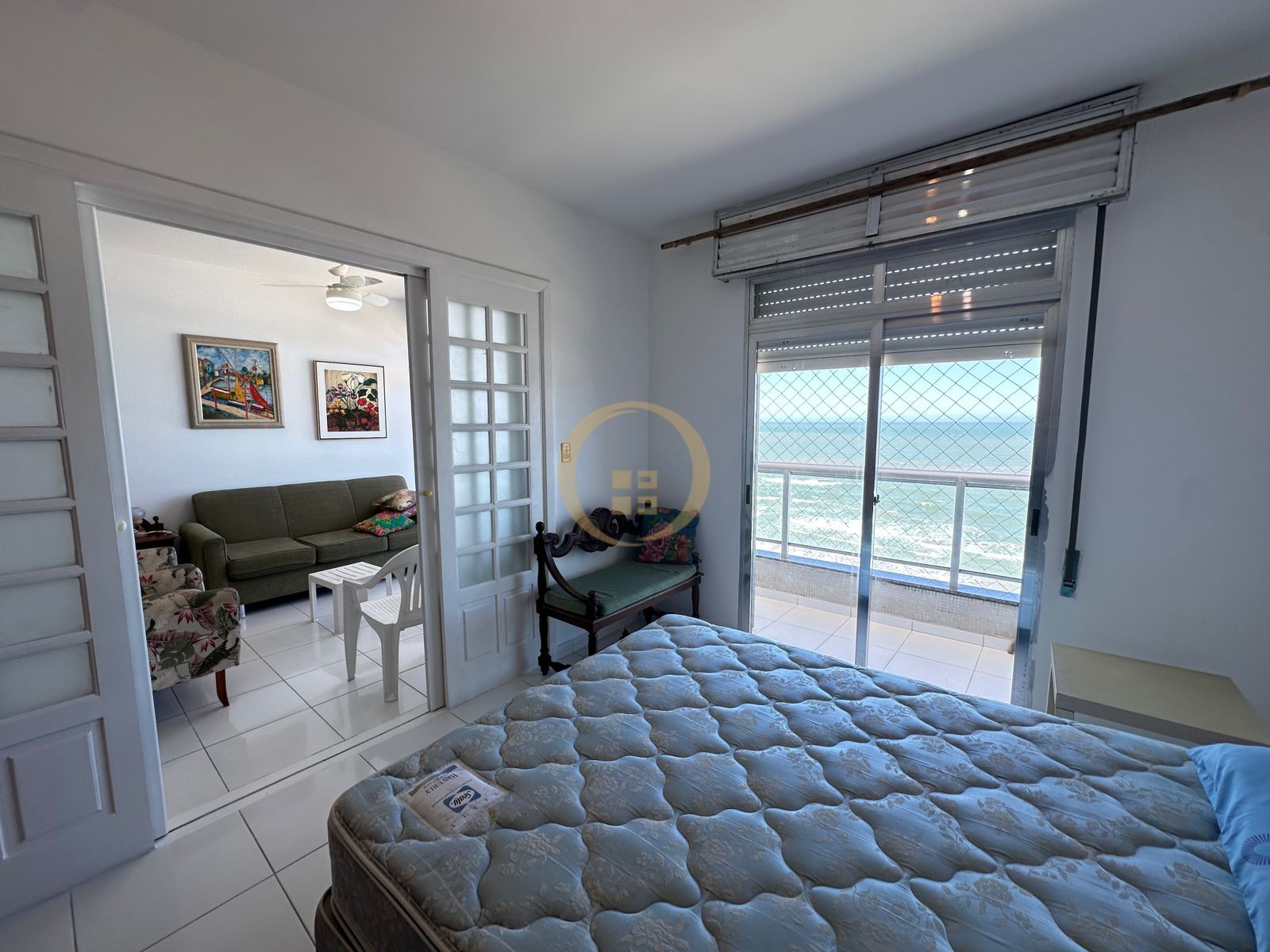 Apartamento Frente ao Mar, Praia Pitangueiras, Guarujá - SP