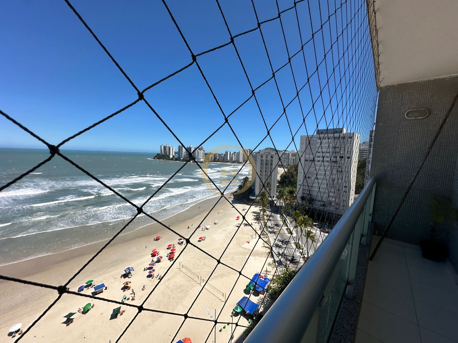 Apartamento Frente ao Mar, Praia Pitangueiras, Guarujá - SP