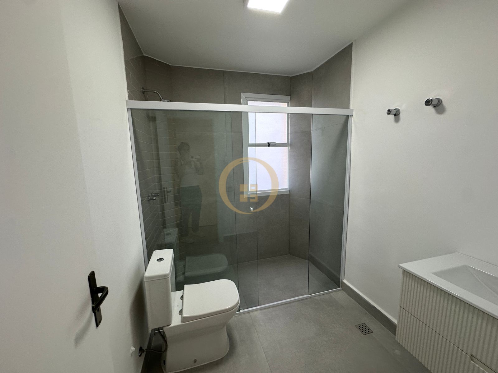 Apartamento Frente ao Mar nas Pitangueiras, Guarujá - SP