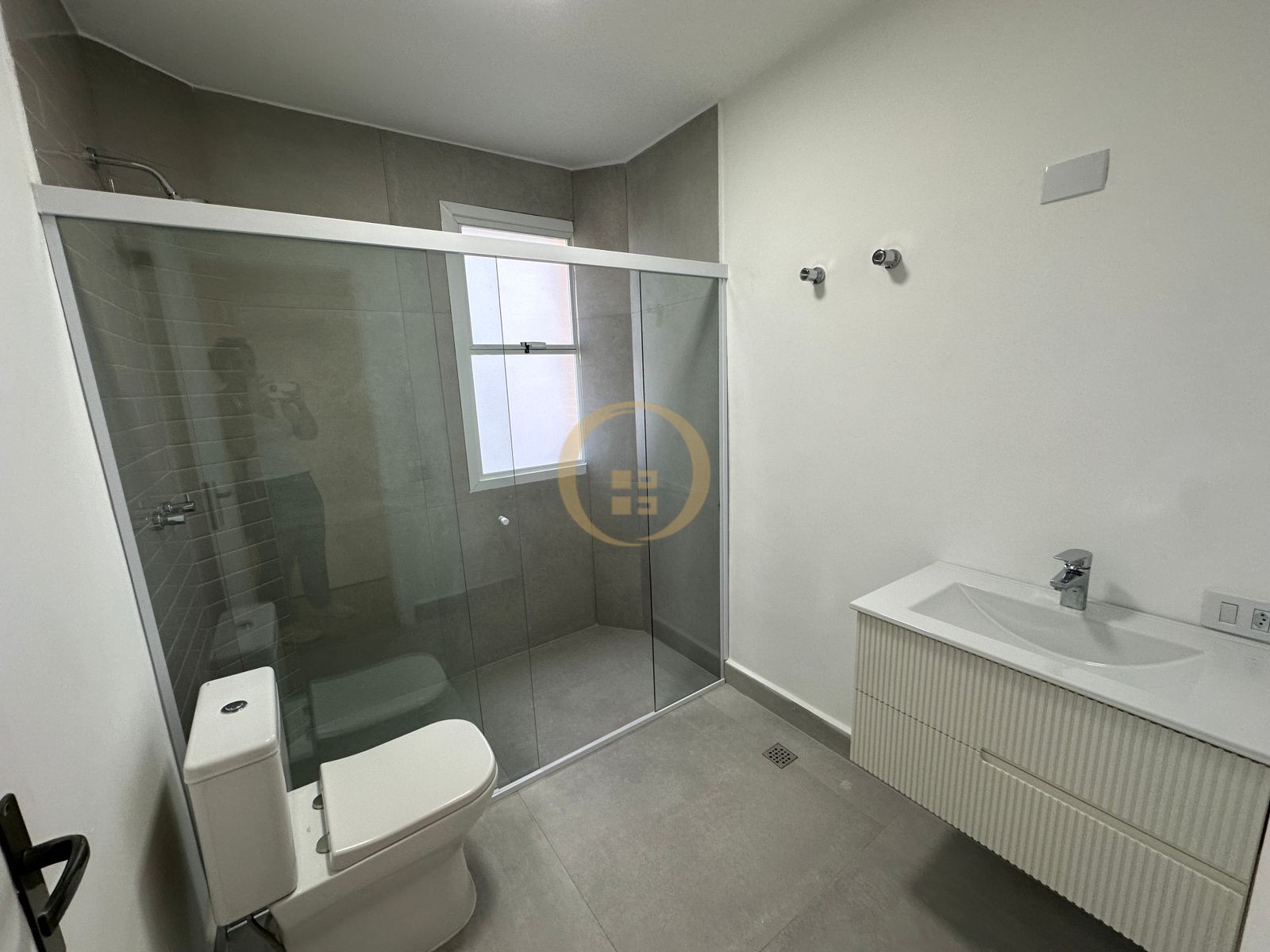 Apartamento Frente ao Mar nas Pitangueiras, Guarujá - SP