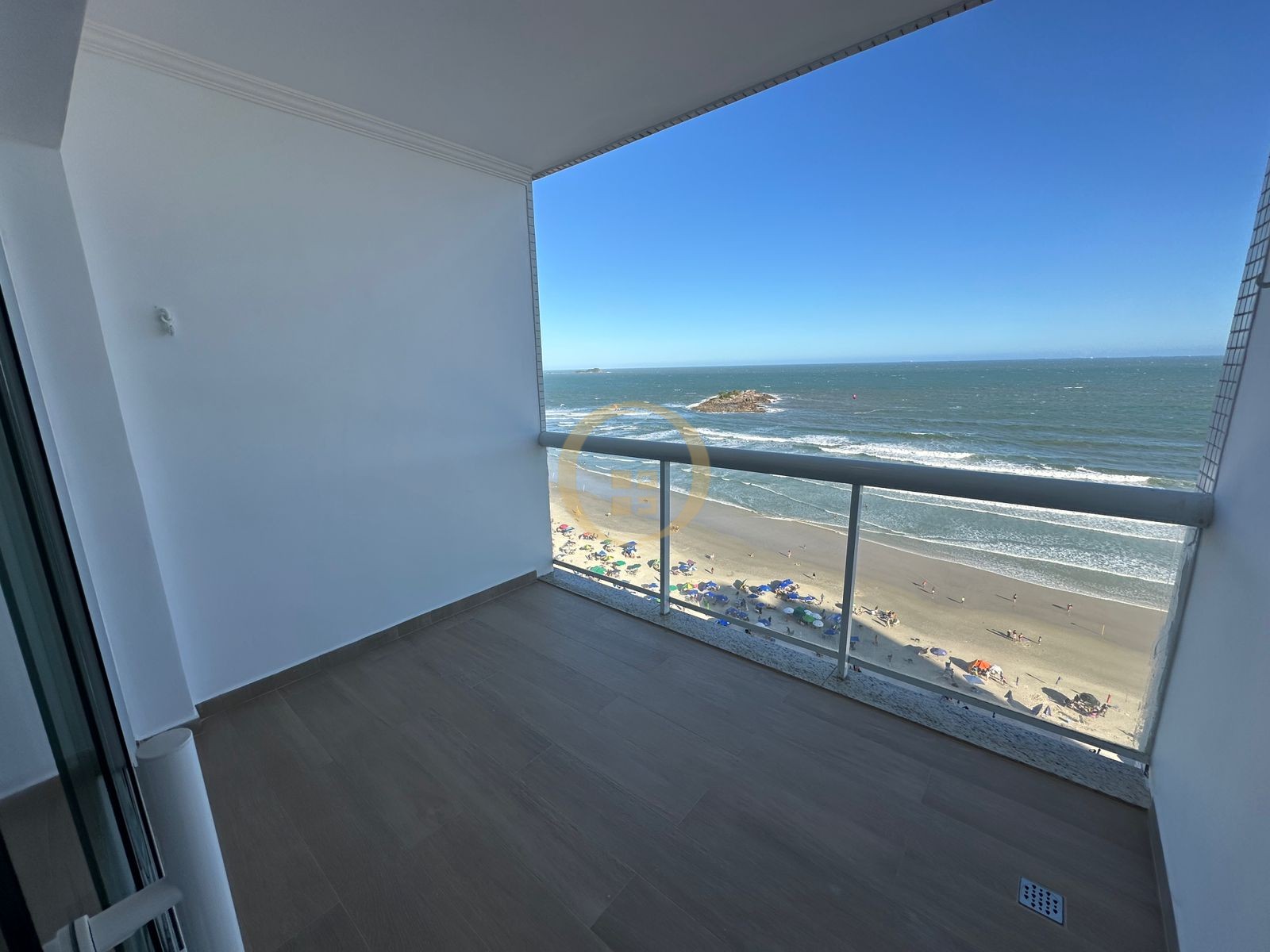 Apartamento Frente ao Mar nas Pitangueiras, Guarujá - SP