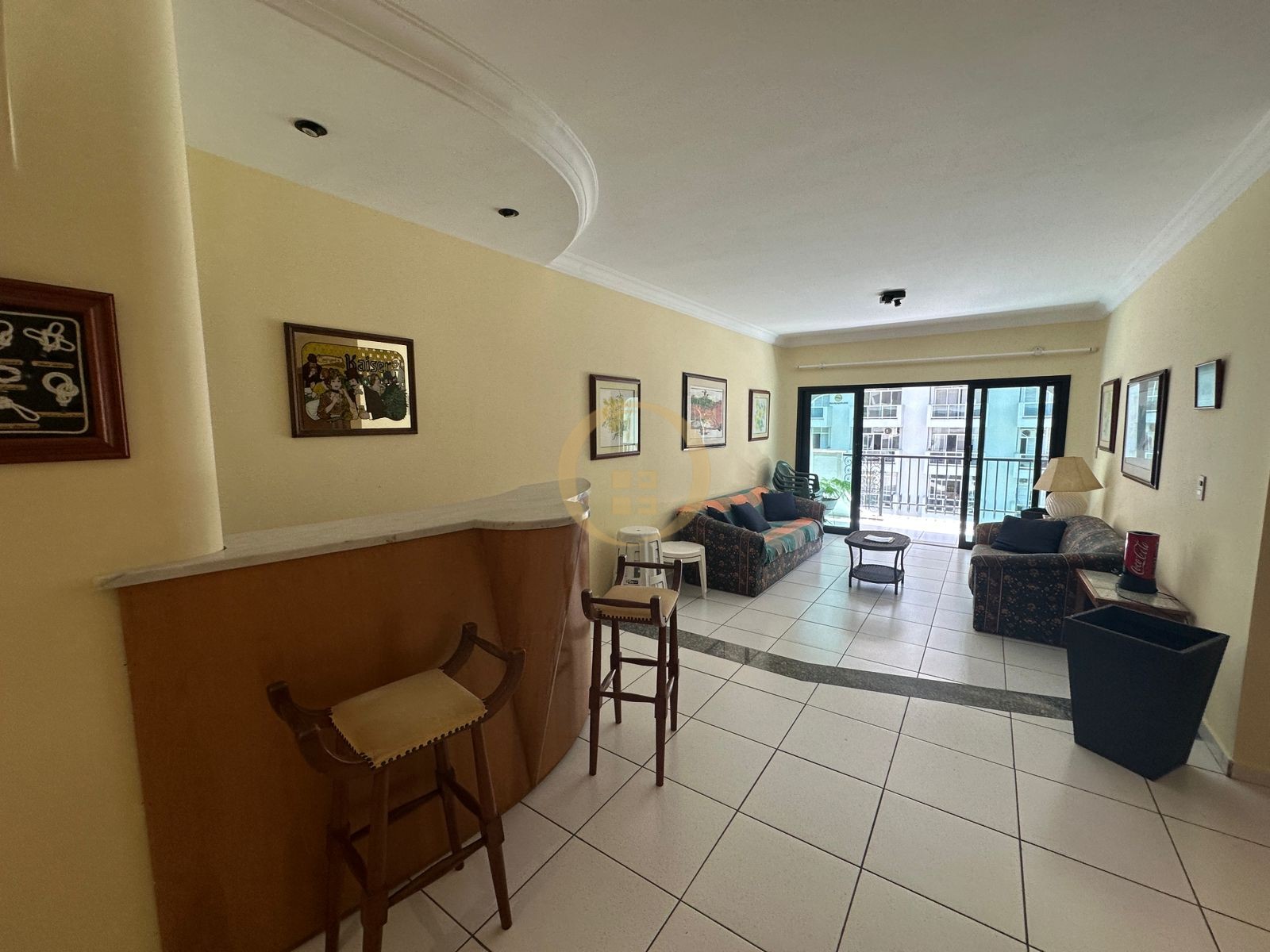 Apartamento na Praia das Pitangueiras, Guarujá - SP