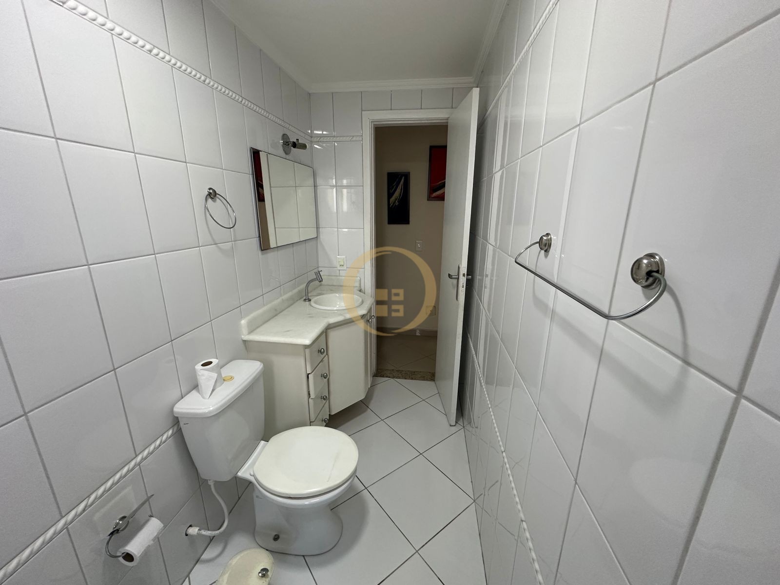 Apartamento na Praia das Pitangueiras, Guarujá - SP