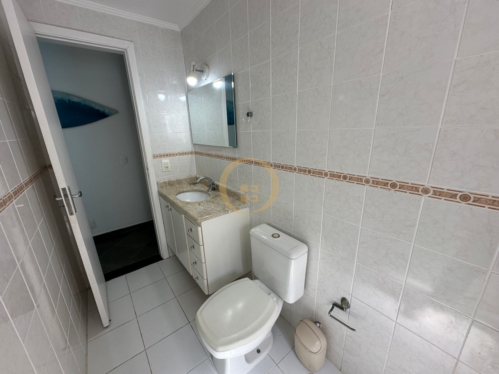 Apartamento na Praia das Pitangueiras, Guarujá - SP