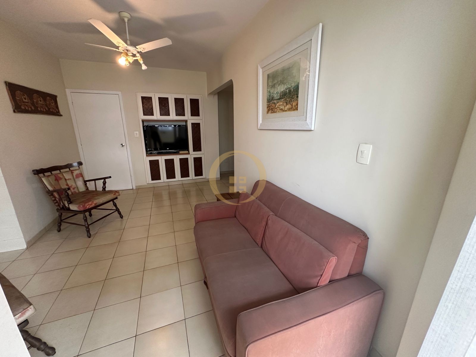 Apartamento na Praia das Pitangueiras, Guarujá - SP