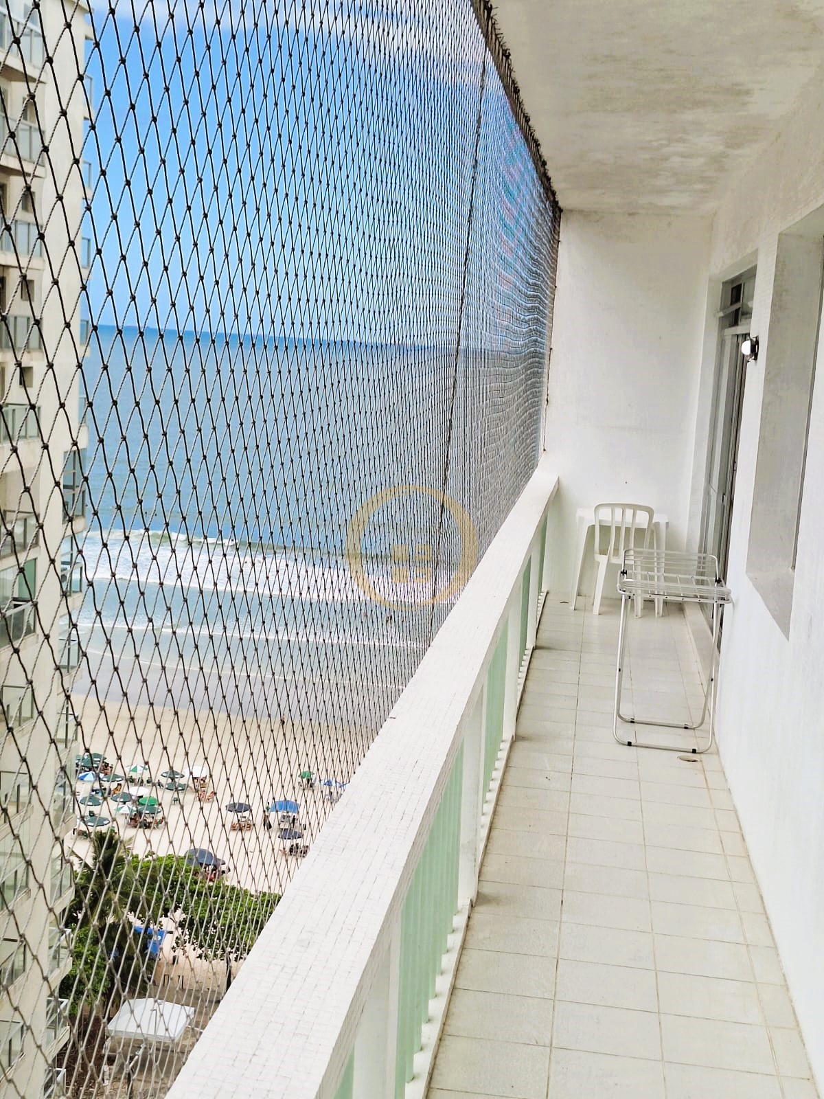 Apartamento na Praia das Pitangueiras, Guarujá - SP