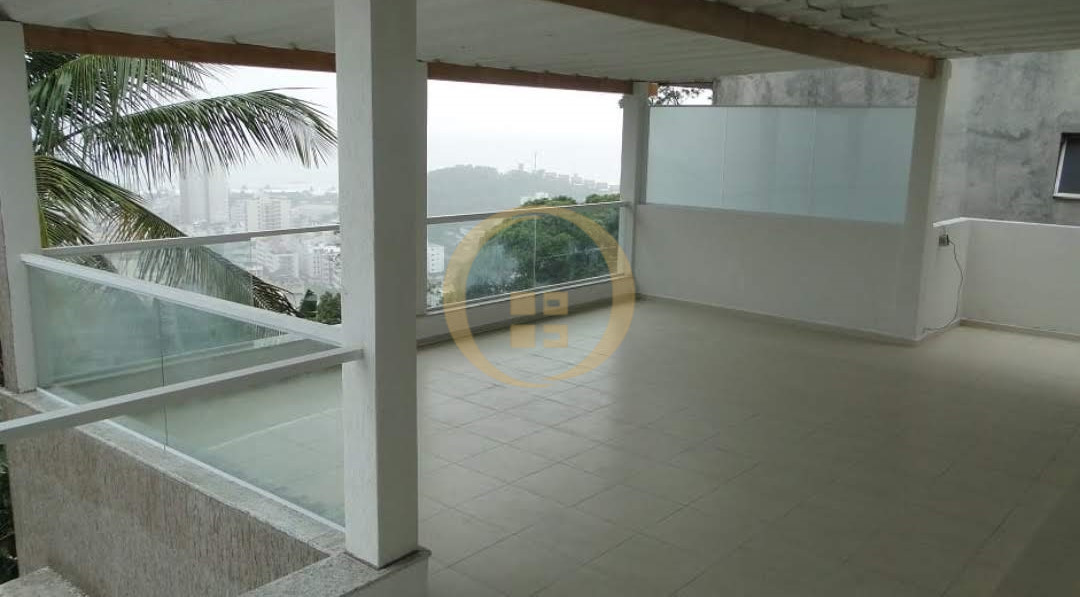 Casa-5-dormitorios-Enseada