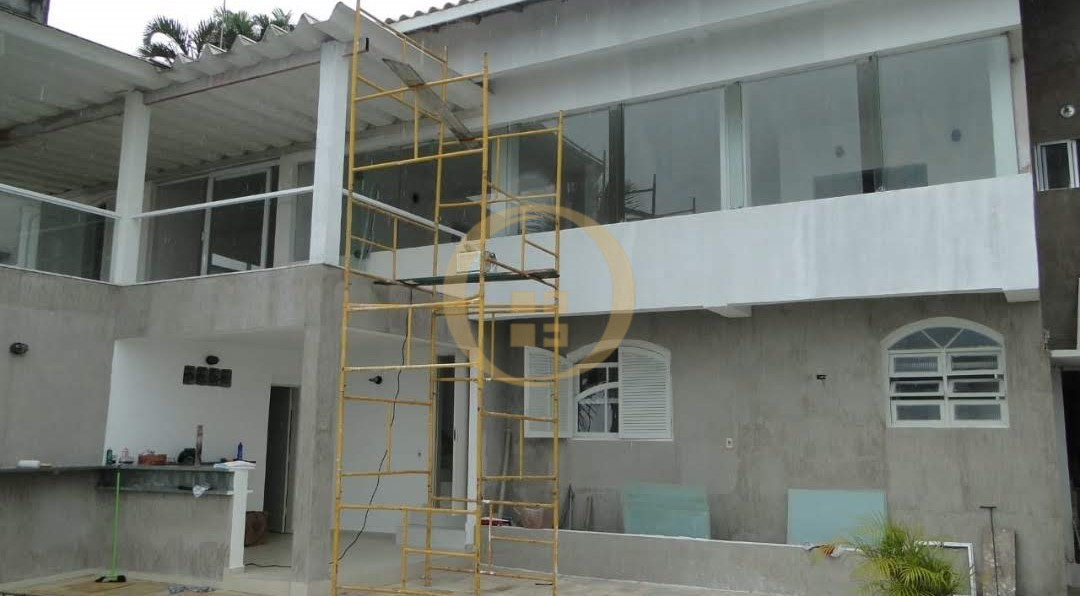Casa-5-dormitorios-Enseada