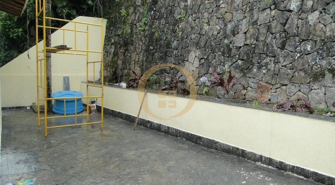 Casa em Condomínio na Praia da Enseada, Guarujá - SP