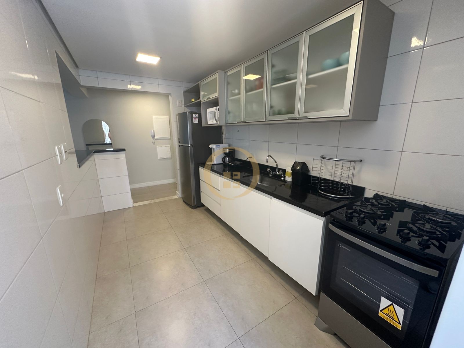 Apartamento na Praia das Astúrias, Guarujá - SP