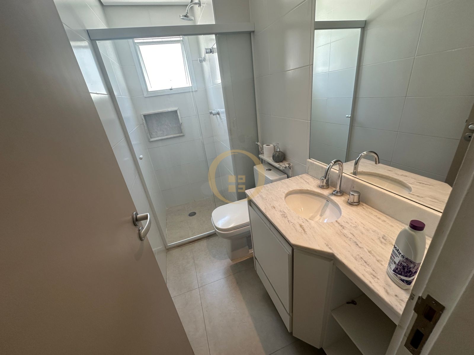 Apartamento na Praia das Astúrias, Guarujá - SP