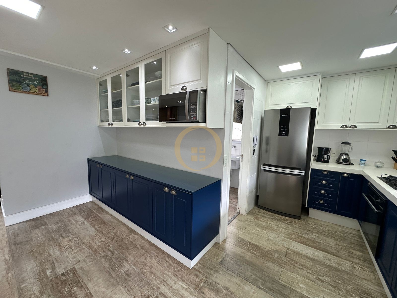 Apartamento na Praia das Pitangueiras, Guarujá - SP