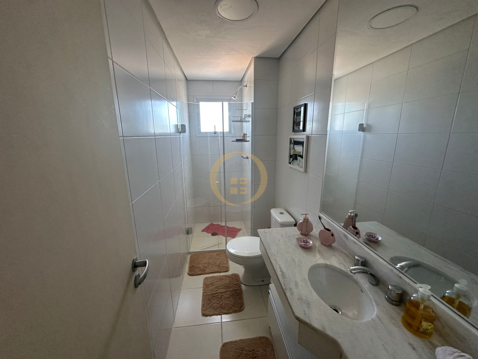 Apartamento na Praia das Astúrias, Guarujá - SP